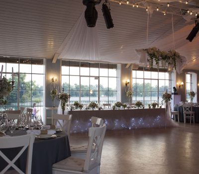 Heart mladenački stol